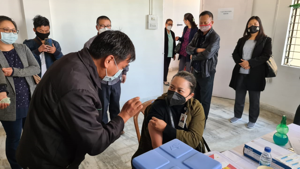 The dry run for COVID-19 vaccination was conducted at District Hospital Dimapur; Community Health Centre, Medziphema; and Urban Public Health Centre, Duncan Bosti Dimapur on January 2. (Photo: @pangnyu/ Twitter)